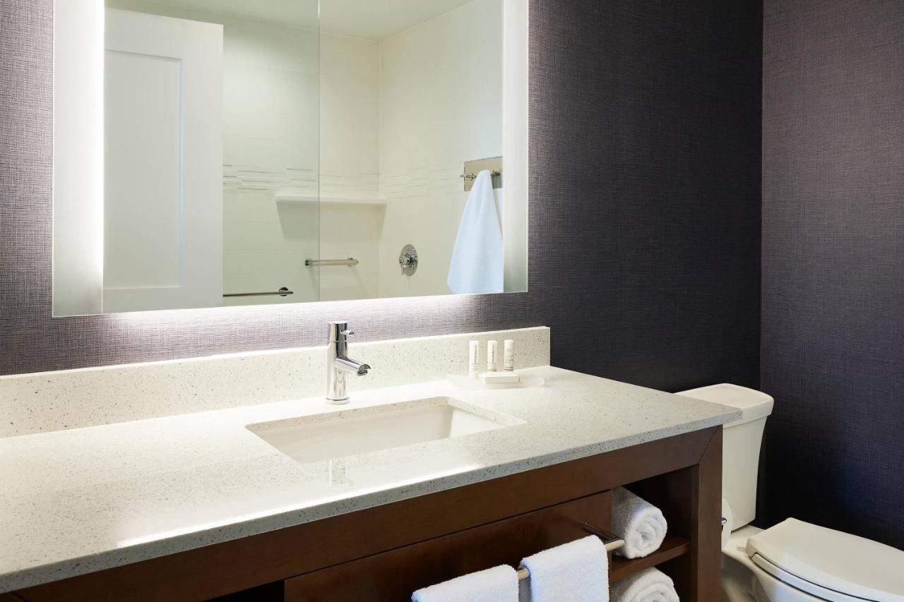 Residence Inn By Marriott Dallas By The Galleria Екстер'єр фото