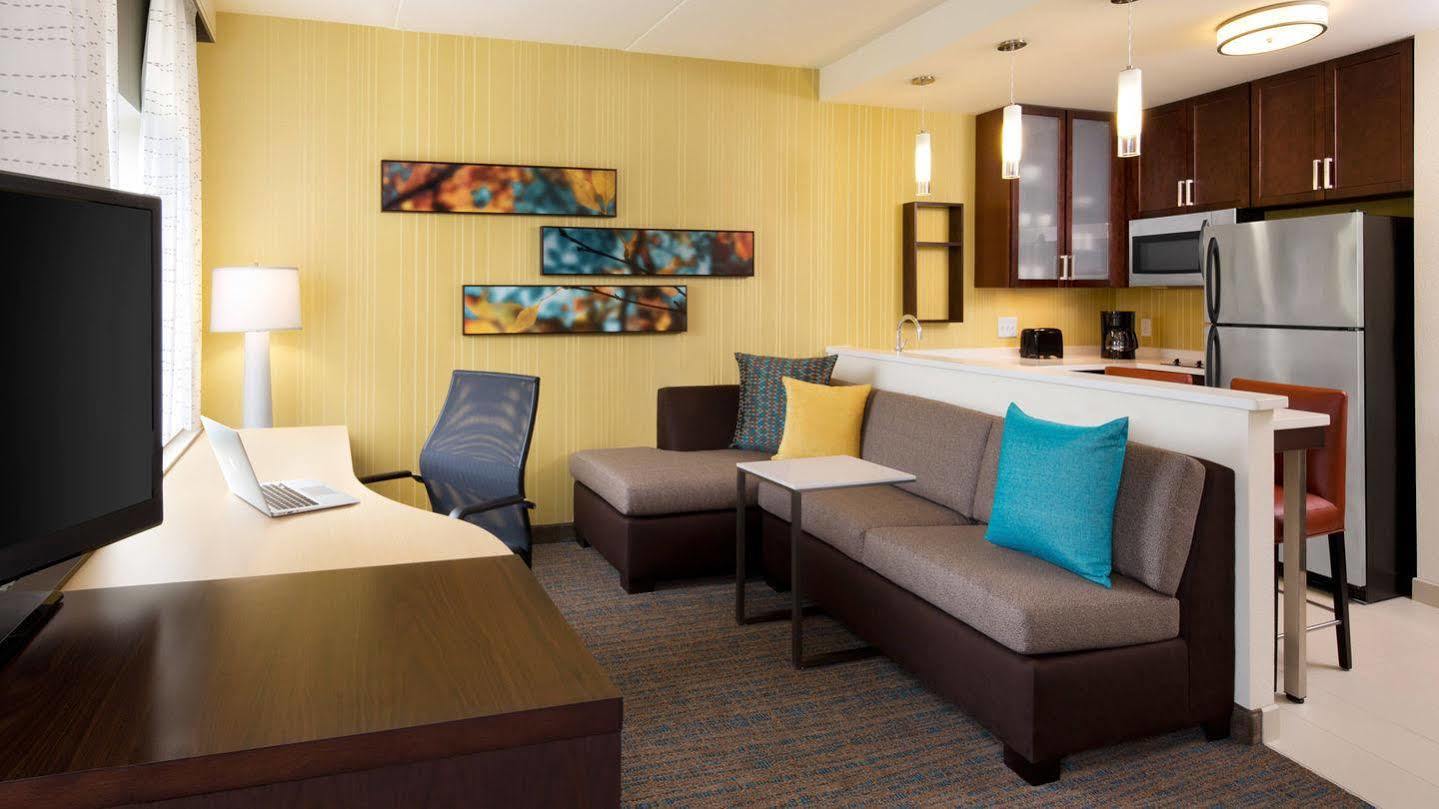 Residence Inn By Marriott Dallas By The Galleria Екстер'єр фото